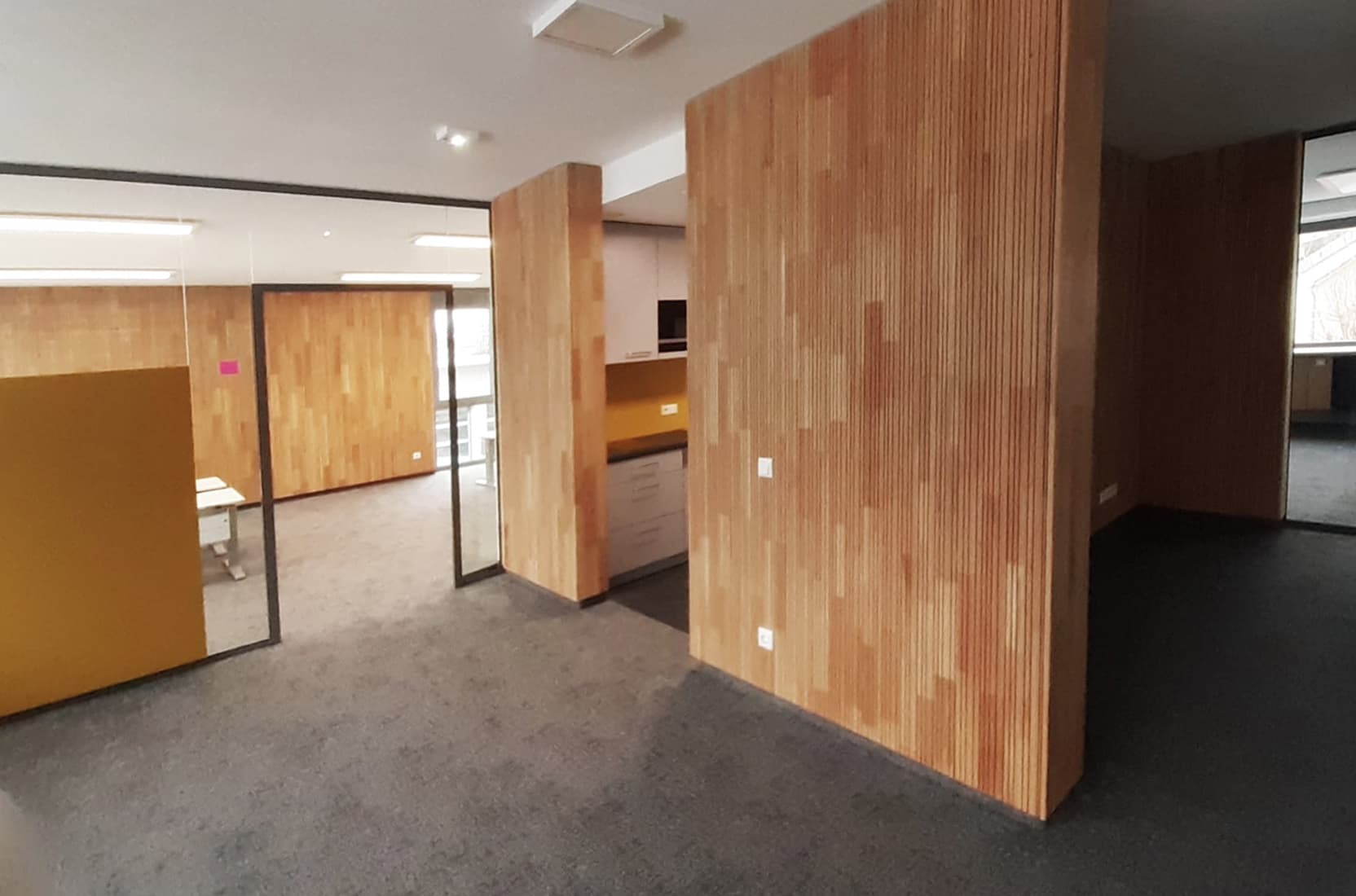 büroausbau mit akustikwänden