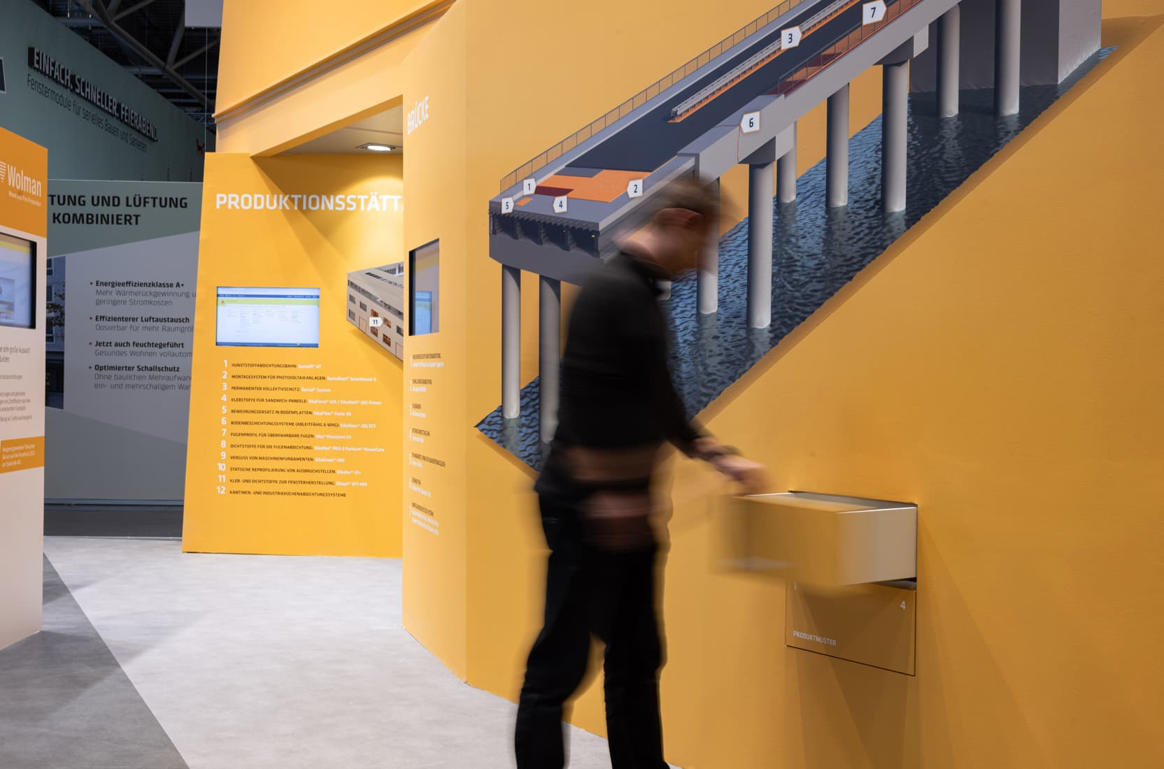 Exponatbereich auf dem Messestand von Sika auf der Messe Bau 2025 in München